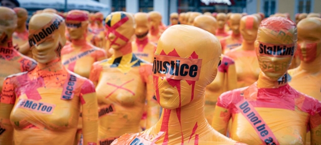 Discriminación y normas sociales dañinas: una mujer es asesinada cada 10 minutos